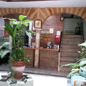 https://hostal-centro-sol.es-andalucia.com